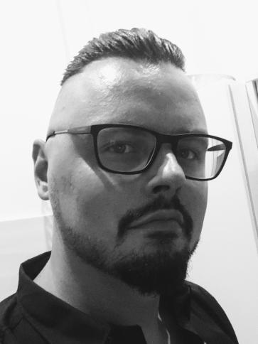 Peti, 35 éves soproni társkereső férfi profil fotója