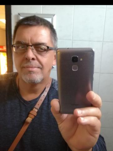 Laci, 56 éves Budapest V. kerületi társkereső férfi profil fotója