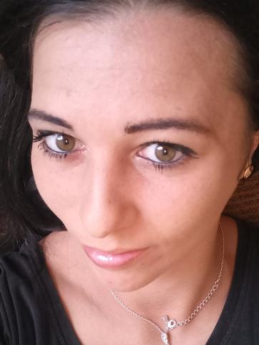 Bettina, 33 éves dunaszekcsői társkereső nő profil fotója