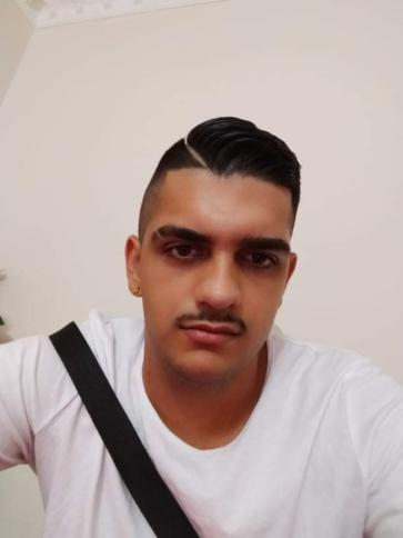 Sándor, 29 éves abaligeti társkereső férfi profil fotója