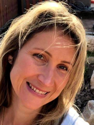Gabriella, 42 éves gödi társkereső nő profil fotója
