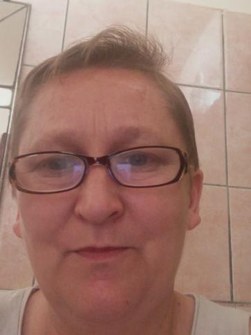Ibolya, 51 éves pápai társkereső nő profil fotója