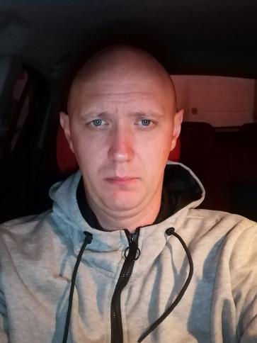 Gábor, 39 éves ácsi társkereső férfi profil fotója