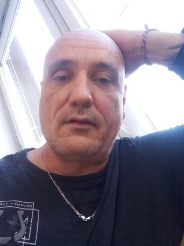 Gábor, 51 éves átai társkereső férfi profil fotója
