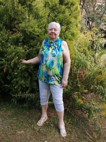 Márta, 75 éves ceglédi társkereső nő profil fotója