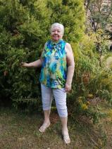 Sziasztok! Márta vagyok. Diplomás ceglédi párkereső férfiakat keresek randizni.