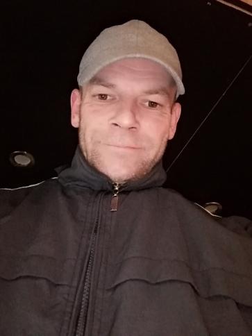 Krisztián, 50 éves neszmélyi társkereső férfi profil fotója