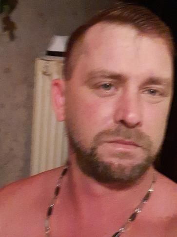 Roland, 46 éves soltvadkerti társkereső férfi profil fotója