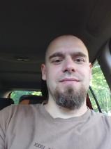 Sziasztok! Tibor vagyok. Online ádándi randizni vágyó nők kattinsatok a kedvenc gombra.