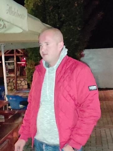 Béci, 35 éves emődi társkereső férfi profil fotója