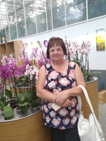 Marika, 64 éves szombathelyi társkereső nő profil fotója Marika, 64 éves szombathelyi társkereső nő profil fotója