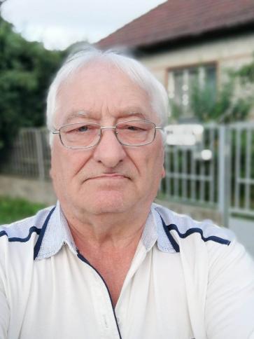 János, 70 éves berettyóújfalui társkereső férfi profil fotója János, 70 éves berettyóújfalui társkereső férfi profil fotója