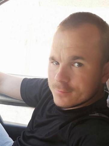 Ricsi, 35 éves nógrádmegyeri társkereső férfi profil fotója