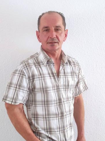 Jenő, 52 éves oroszlányi társkereső férfi profil fotója