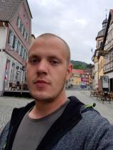 Sziasztok! Endre vagyok. Online mindszenti randizni vágyó nők kattinsatok a kedvenc gombra.