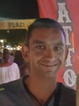 Sziasztok! Roland vagyok. Komoly alsópetényi párkereső nők jelentkezését várom.