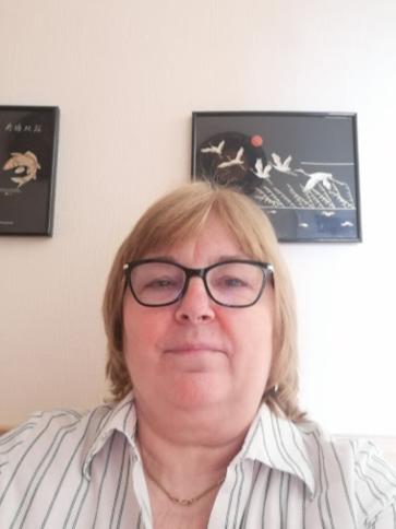 Éva, 67 éves tiszaújvárosi társkereső nő profil fotója
