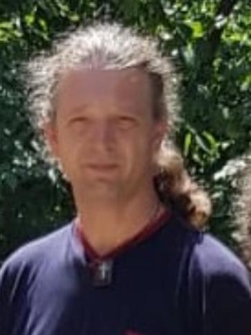 József, 53 éves esztári társkereső férfi profil fotója
