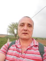 Sziasztok! Gábor vagyok. Komoly átai párkereső nők jelentkezését várom.