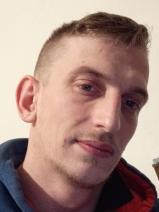 Sziasztok! Róbert vagyok. Komoly nagylózsi párkereső nők jelentkezését várom.