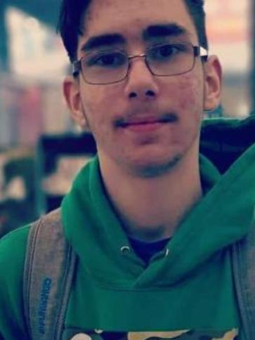 Soma, 23 éves marcali társkereső férfi profil fotója