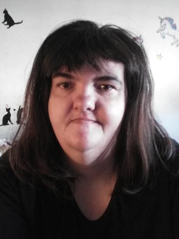 Erika, 45 éves mosonmagyaróvári társkereső nő profil fotója