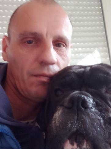 Zoli, 53 éves franciaországi társkereső férfi profil fotója