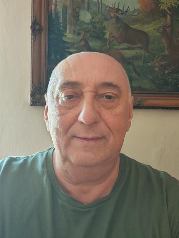 László, 61 éves salgótarjáni társkereső férfi profil fotója