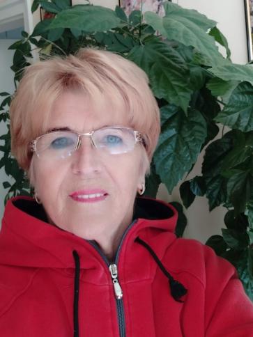 Anikó, 70 éves balatonfüredi társkereső nő profil fotója