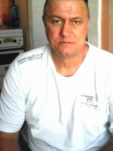 Sziasztok! Jovica vagyok. Komoly kunbajai párkereső nők jelentkezését várom.