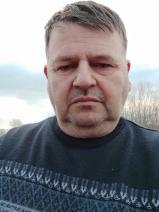 Sziasztok! Zoltán vagyok. Online szatymazi randizni vágyó nők kattinsatok a kedvenc gombra.