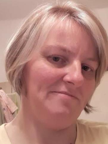 Veronika, 47 éves sárvári társkereső nő profil fotója