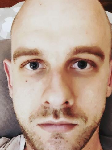 Patrik, 34 éves csákánydoroszlói társkereső férfi profil fotója