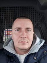 Ádám profilképe