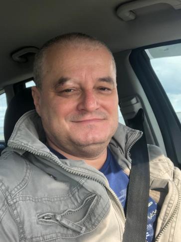 Romeo, 56 éves albániai társkereső férfi profil fotója