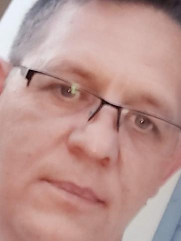 Zoltán, 49 éves palkonyai társkereső férfi profil fotója