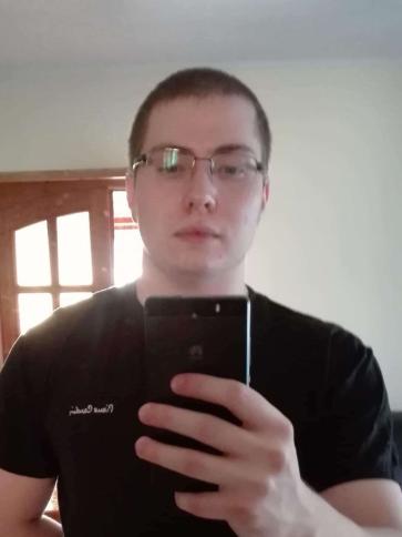 David, 26 éves gödi társkereső férfi profil fotója