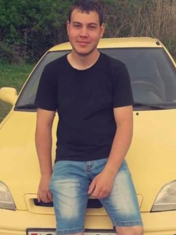 Roland, 25 éves csanyteleki társkereső férfi profil fotója