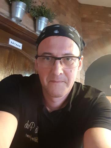 László, 50 éves ladánybenei társkereső férfi profil fotója