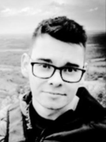 Ricsi, 27 éves karcsai társkereső férfi profil fotója