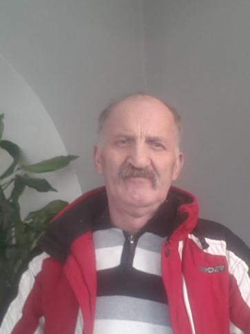 László, 64 éves zalalövői társkereső férfi profil fotója