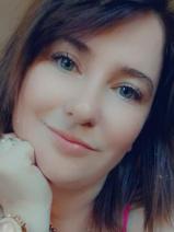 Sziasztok! Andrea vagyok. Fiatal komáromi párkereső fiúkat chat-re várok.