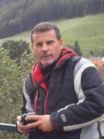 Ádám, 54 éves kiskunhalasi társkereső férfi profil fotója Ádám, 54 éves kiskunhalasi társkereső férfi profil fotója
