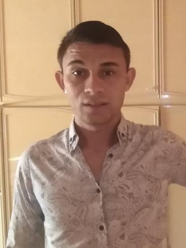 Dávid, 27 éves ároktői társkereső férfi profil fotója