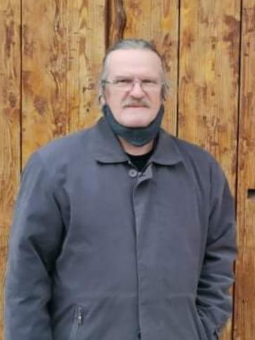 Miklós, 69 éves csepregi társkereső férfi profil fotója