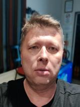 Sziasztok! Jeno vagyok. Online tokodi randizni vágyó nők kattinsatok a kedvenc gombra.