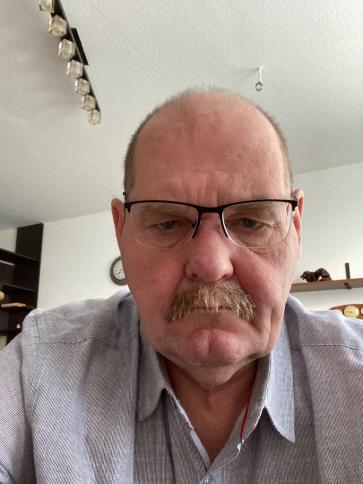 László, 61 éves gödöllői társkereső férfi profil fotója