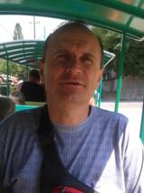 Sziasztok! Attila vagyok. Ingyenesen megismerhető tiszakécskei nőkkel randiznék.