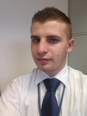 Zsolt, 26 éves adácsi társkereső férfi profil fotója
