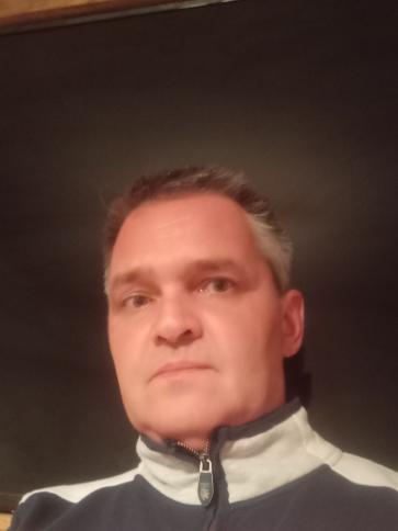 Jozsef, 53 éves bonyhádi társkereső férfi profil fotója